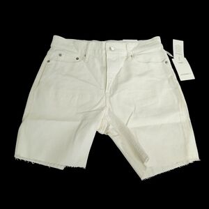 *SALE* NWT Free Assembly Off White Jean Shorts with Distressed Hem Size 6